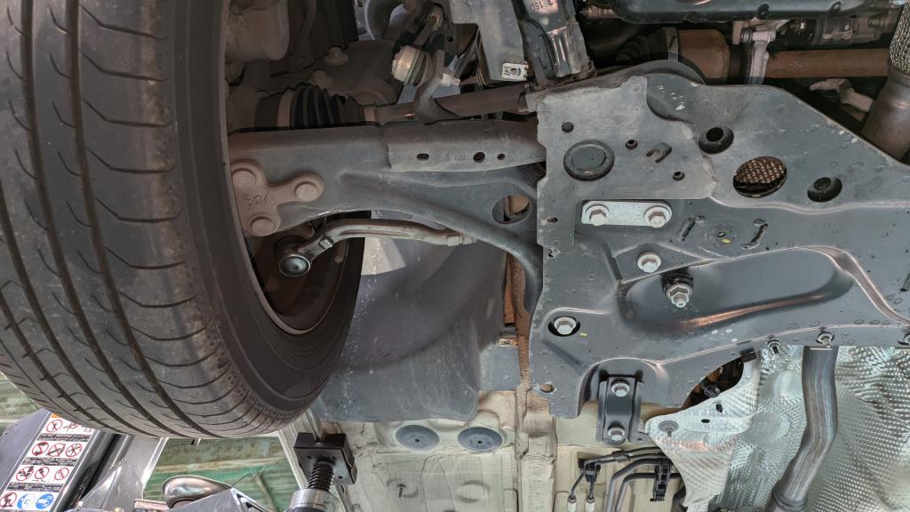 走行時コトコト音