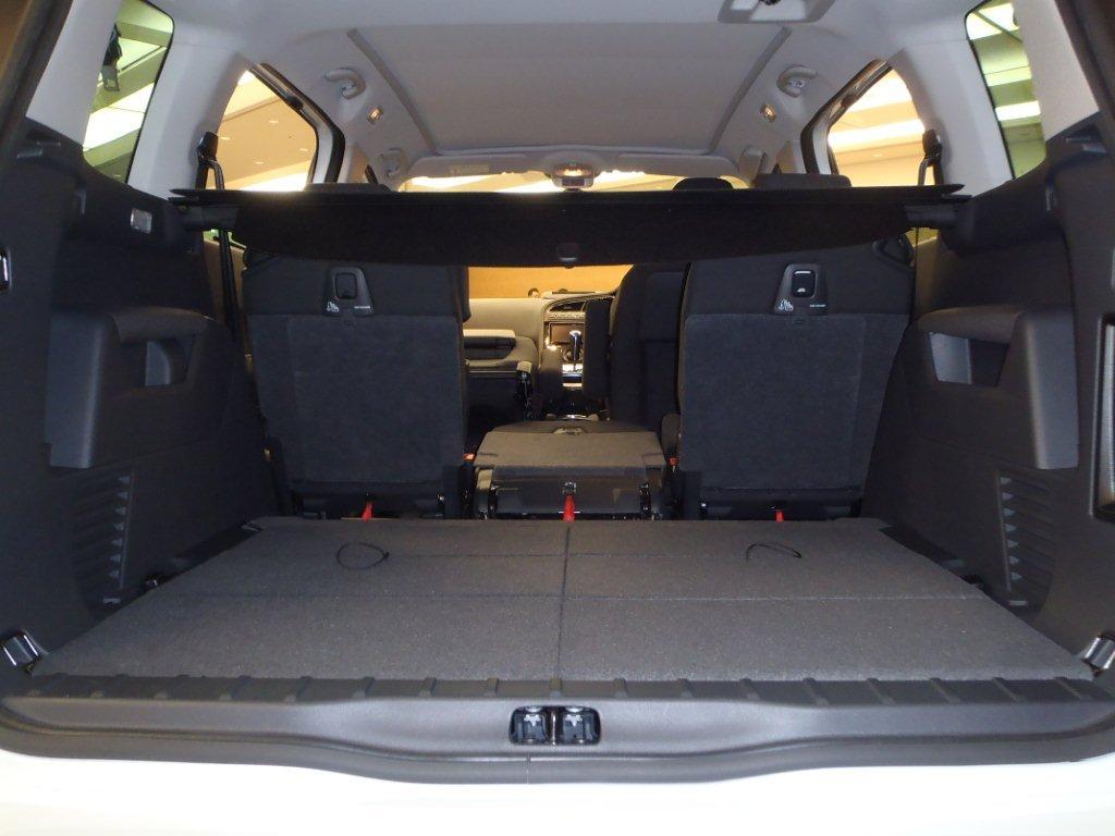 「プジョー５００８試乗出来ます」 