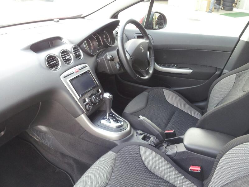 「中古車３０８入りました」 