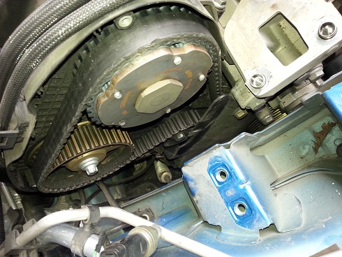 定期点検されませんか？　タイミングベルトについて