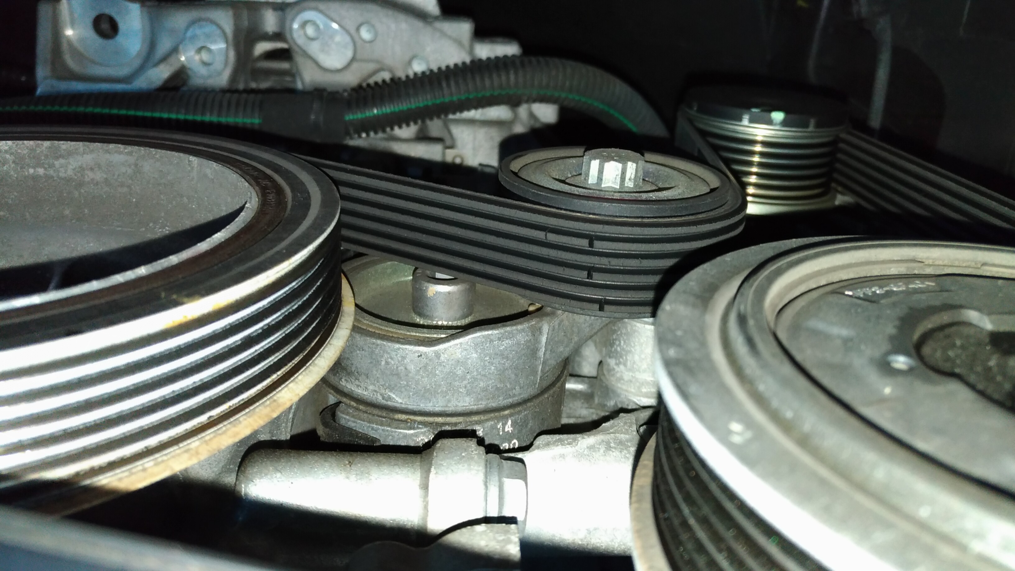 ドライブベルトの劣化