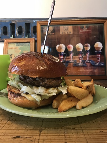 お隣の美味しいお店★