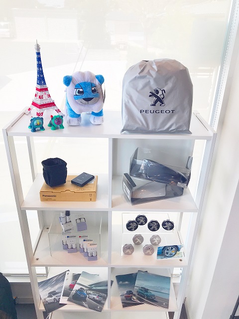 ショールームには、まだまだ沢山のグッズがあります!