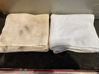 「ダッシュボードのベタベタ」