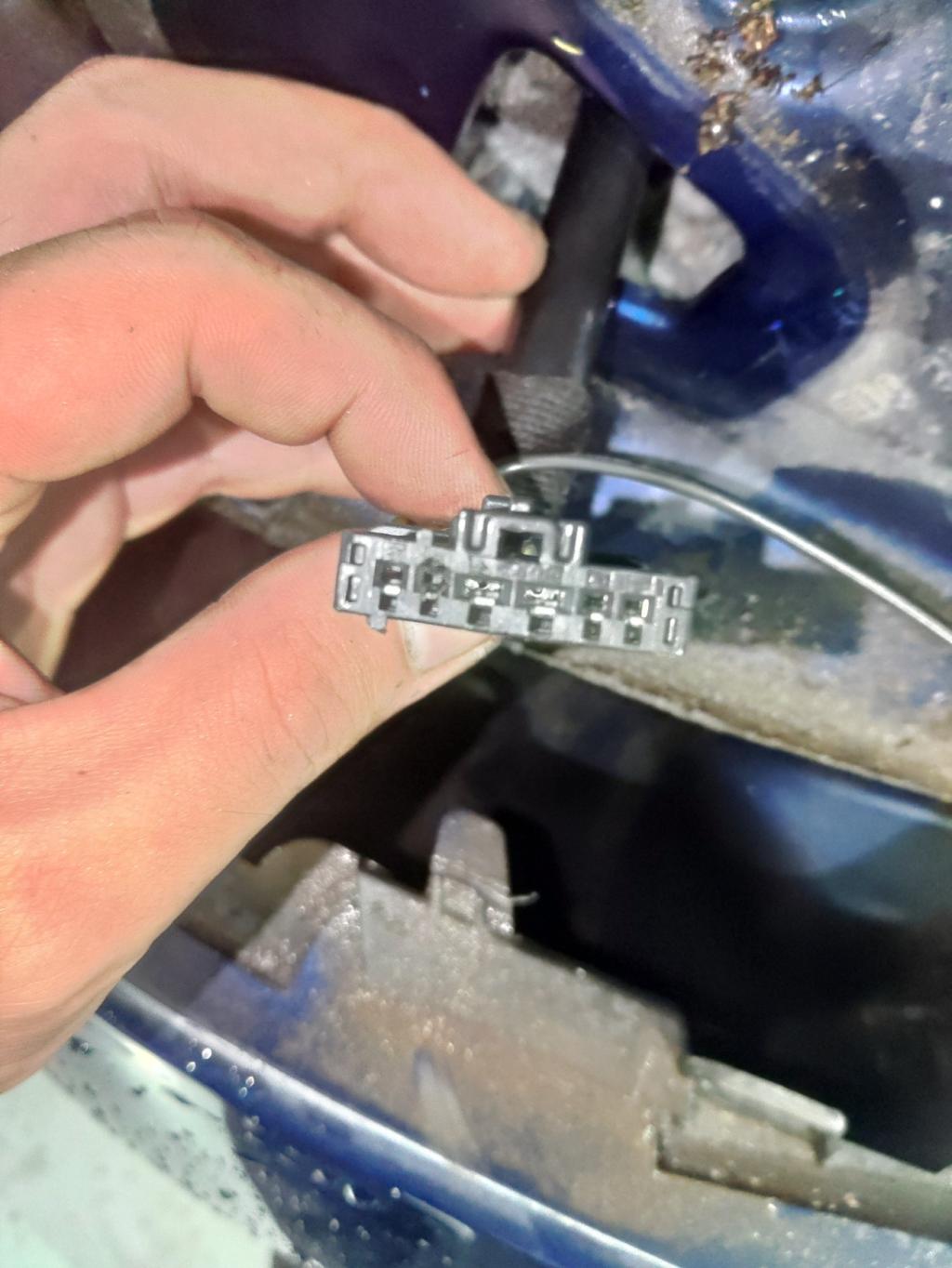 テールランプの不具合について